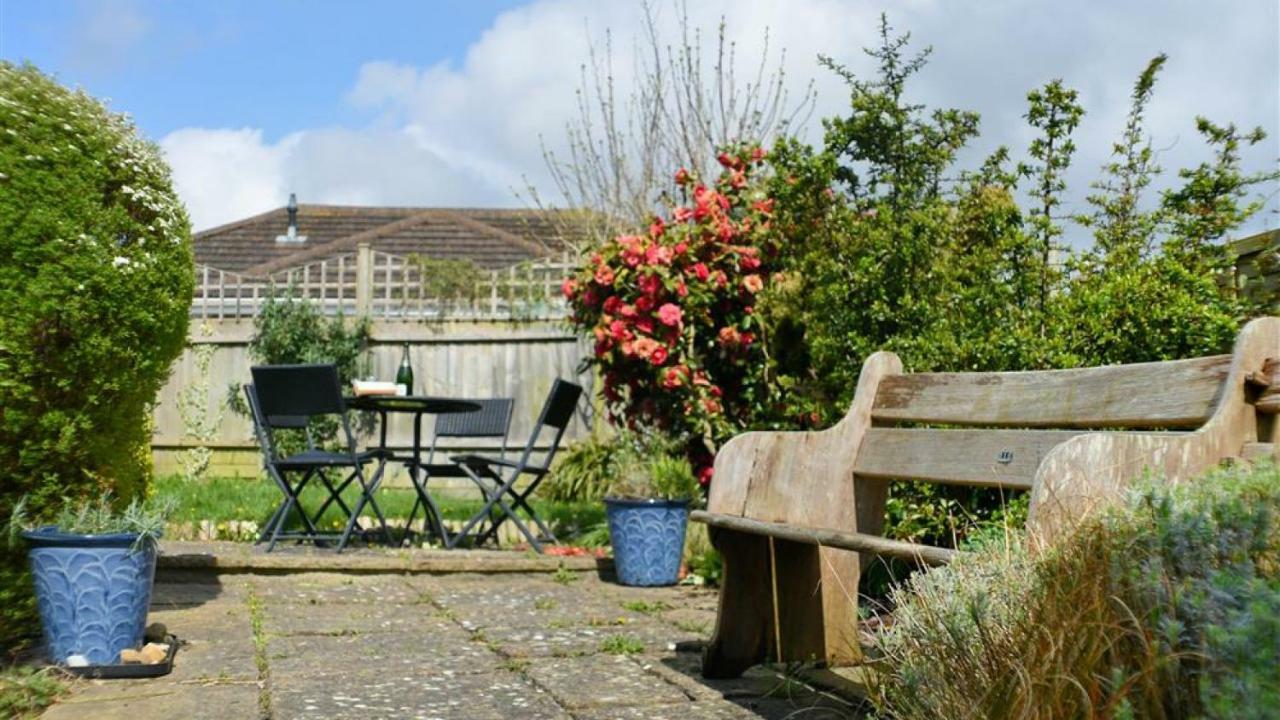Ivy Cottage Lyme Regis Exteriör bild